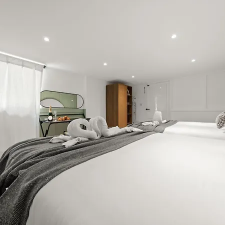 Harrogate Suites Apartment