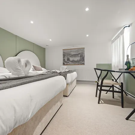 Harrogate Suites *
