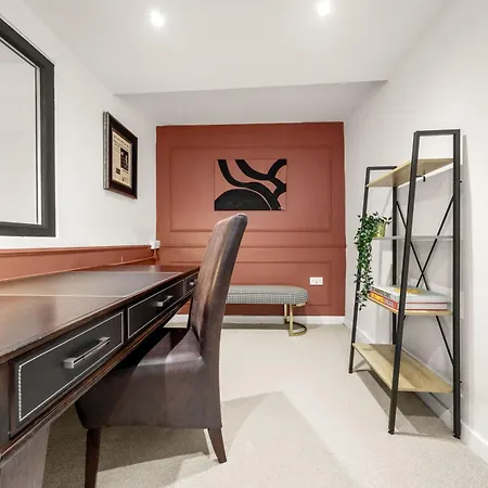 아파트 Harrogate Suites 해러게이트